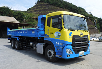 ダンプトラック車